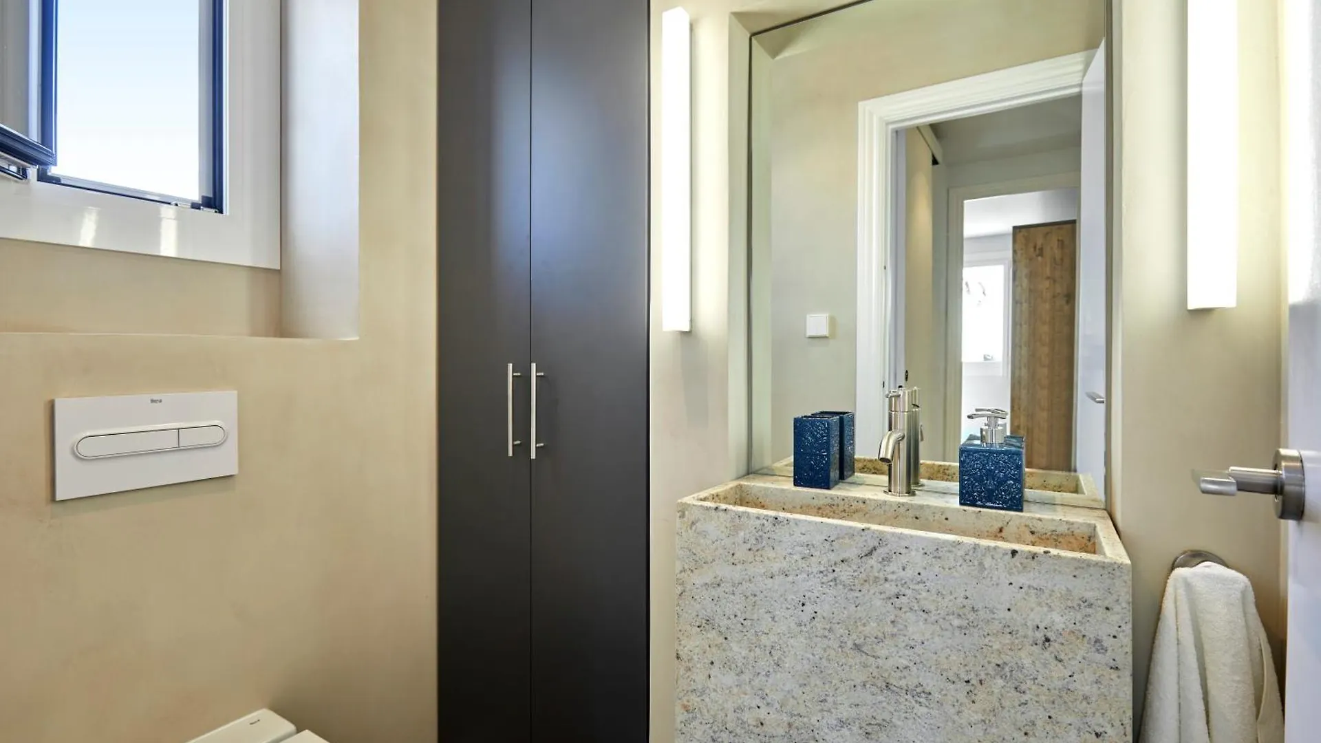 Unique Apartment With 360 View By Maison Pinata Barcelona